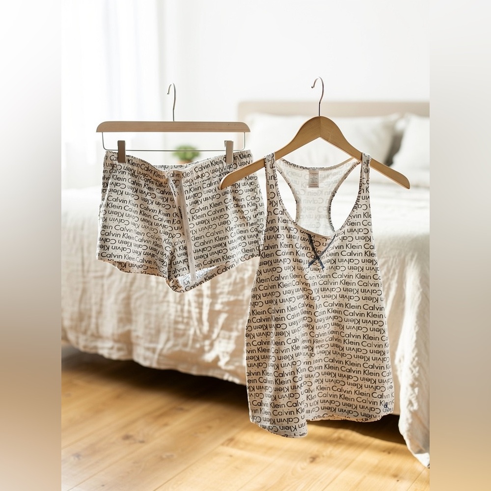 Calvin Klein Women's Logo Print Pajama Set